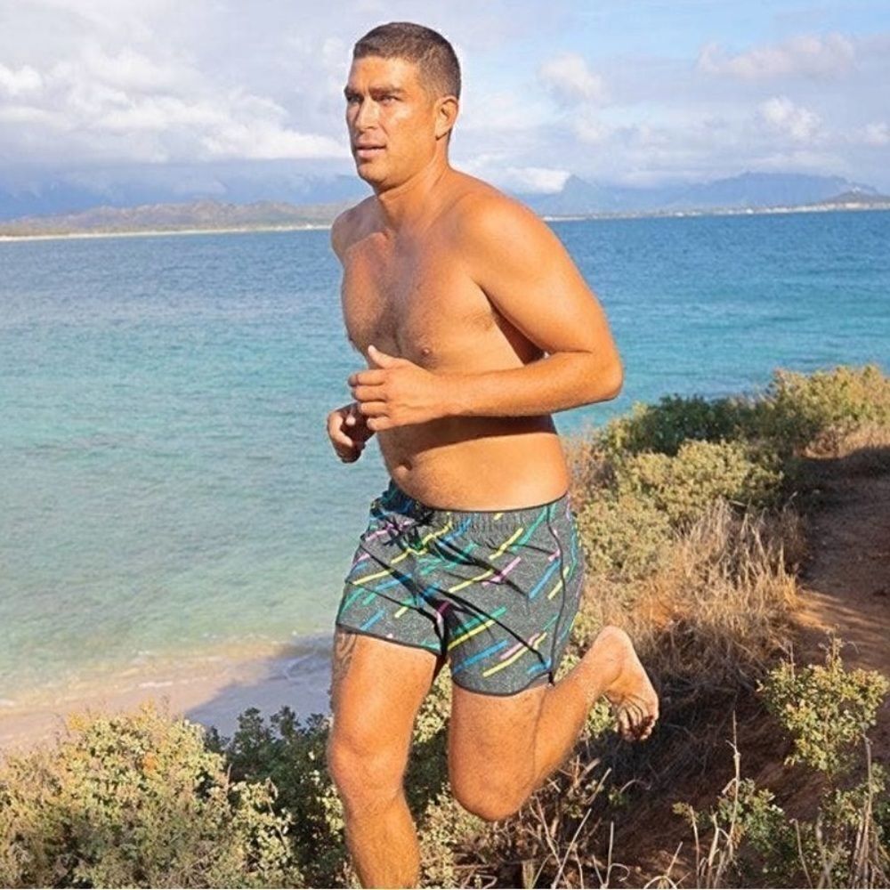 NWT - Chubbies Men’s Teens Galaxy Running Shorts 5.5” Lined Swim Trunk- Size 2XL